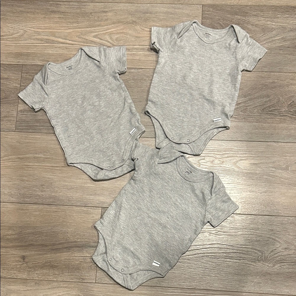 NWOT Gerber Gray Kids Bodysuit Trio